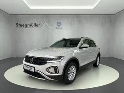 Grau Gebraucht 2024 VW T-Roc Life SUV | 25.555 € (Superpreis)