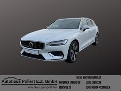 Weiß Gebraucht 2025 Volvo V60 Plus Kombi | 45.900 € (Fairer Preis)