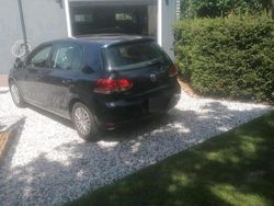 Blau Gebraucht 2009 VW Golf VI Limousine | 4.000 €