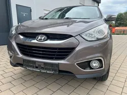 Braun Gebraucht 2012 Hyundai ix35 Style SUV | 5.999 € (Guter Preis)