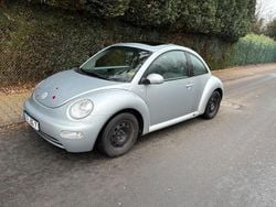 Silber Gebraucht 2003 VW Beetle Kleinwagen | 1.100 € (Guter Preis)