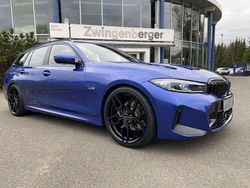 Portimao blau metallic Gebraucht 2023 BMW 330e M Sport Kombi | 44.998 € (Teuer)