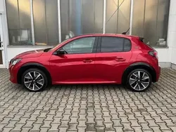 Rot Gebraucht 2020 Peugeot e-208 GT Kleinwagen | 15.990 € (Fairer Preis)