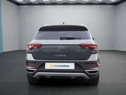 Grau Gebraucht 2024 VW T-Roc SUV | 31.149 € (Fairer Preis)