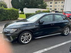 Schwarz Gebraucht 2022 Audi A3 Sportback S-Line Kleinwagen | 29.999 € (Etwas zu teuer)