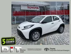 Super white 2 Gebraucht 2022 Toyota Aygo Kleinwagen | 12.990 € (Guter Preis)