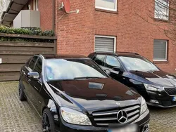 Schwarz Gebraucht 2007 Mercedes C320 Avantgarde Limousine | 9.000 € (Etwas zu teuer)