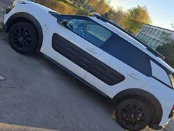 Weiß Gebraucht 2015 Citroën C4 Cactus PureTech Kleinwagen | 9.700 € (Etwas zu teuer)