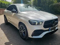Weiß Gebraucht 2020 Mercedes GLE350 AMG line Plus SUV | 71.000 € (Etwas zu teuer)