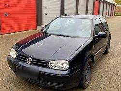 Blau Gebraucht 2001 VW Golf IV Limousine | 1.490 € (Guter Preis)