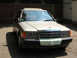 Beige Gebraucht 1990 Mercedes 190 Limousine | 7.000 €