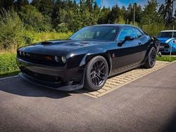 Pitch black Gebraucht 2024 Dodge Challenger Coupé | 56.490 € (Teuer)