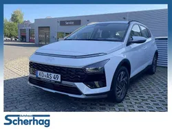Weiß (atlas white) Gebraucht 2025 Hyundai Bayon Comfort SUV | 24.390 € (Etwas zu teuer)