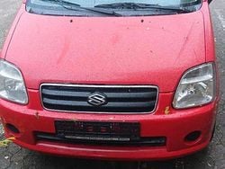 Rot Gebraucht 2004 Suzuki Wagon R Van | 2.000 €