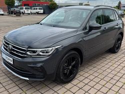 Grau Gebraucht 2022 VW Tiguan Sportline SUV | 32.856 € (Teuer)