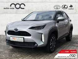 Silber Neu 2024 Toyota Yaris Cross Team SUV | 29.900 € (Etwas zu teuer)