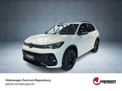 Pure white Gebraucht 2025 VW Tiguan R-line SUV | 53.970 € (Superpreis)
