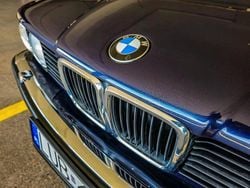 Blau Gebraucht 1987 BMW 735 Limousine | 18.000 €