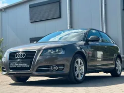 Grau Gebraucht 2010 Audi A3 Attraction Limousine | 6.990 € (Fairer Preis)