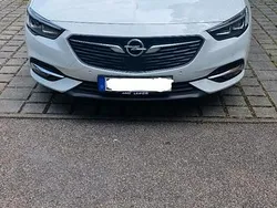 Weiß Gebraucht 2017 Opel Insignia Kombi | 11.700 € (Guter Preis)