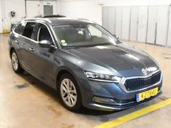 Grau Gebraucht 2021 Skoda Octavia Style Limousine | 17.612 € (Guter Preis)