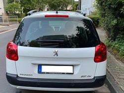 Weiß Gebraucht 2011 Peugeot 207 Kombi | 4.400 € (Fairer Preis)