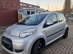 Silber Gebraucht 2009 Citroën C1 Kleinwagen | 3.490 € (Etwas zu teuer)