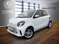 Weiß Gebraucht 2021 Smart ForFour Electric Drive Limousine | 9.550 € (Fairer Preis)