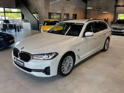 Mineralweiss Gebraucht 2022 BMW 530e Kombi | 32.980 € (Guter Preis)