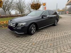 Schwarz Gebraucht 2017 Mercedes 220 Kombi | 18.900 € (Guter Preis)