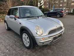 Grau Gebraucht 2002 Mini ONE Kleinwagen | 1.900 € (Fairer Preis)