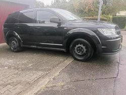 Schwarz Gebraucht 2010 Dodge Journey SUV | 6.000 € (Teuer)