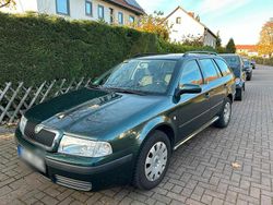 Grün Gebraucht 2007 Skoda Octavia Kombi | 1.900 € (Guter Preis)