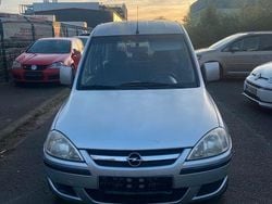 Silber Gebraucht 2007 Opel Combo Edition Limousine | 1.699 € (Etwas zu teuer)