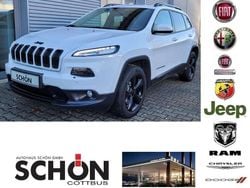 Weiß Gebraucht 2016 Jeep Cherokee Night Eagle SUV | 17.800 € (Fairer Preis)