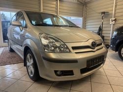 Silber Gebraucht 2007 Toyota Corolla Verso Van / Kleinbus | 6.800 € (Etwas zu teuer)