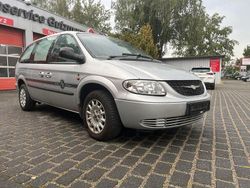 Silber Gebraucht 2002 Chrysler Grand Voyager Limited Van / Kleinbus | 3.999 € (Etwas zu teuer)