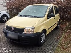 Gelb Gebraucht 2011 Fiat Panda Kleinwagen | 3.300 € (Fairer Preis)