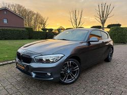 Grau Gebraucht 2017 BMW 118 Advantage Kleinwagen | 13.200 € (Fairer Preis)