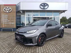 Palladiumsilber metallic Neu 2024 Toyota Yaris Sport Kleinwagen | 48.990 € (Fairer Preis)