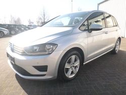 Silber Gebraucht 2015 VW Golf Sportsvan Comfortline Van / Kleinbus | 11.899 € (Fairer Preis)