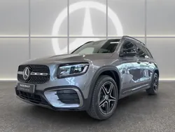 Grau Gebraucht 2025 Mercedes GLB200 AMG SUV | 49.800 € (Teuer)