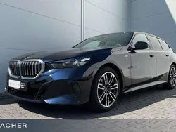 Carbonschwarz Gebraucht 2024 BMW 520 Comfort Edition Kombi | 49.949 € (Superpreis)