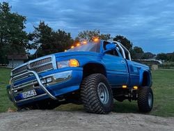 Blau Gebraucht 2001 Dodge Ram Abholung | 22.500 € (Teuer)