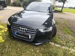 Schwarz Gebraucht 2015 Audi A4 Attraction Kombi | 11.700 € (Fairer Preis)