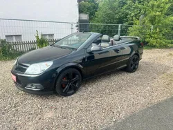 Schwarz Gebraucht 2010 Opel Astra Cabriolet Cabrio | 3.900 € (Guter Preis)