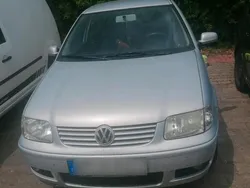 Silber Gebraucht 2000 VW Polo Kleinwagen | 649 € (Fairer Preis)