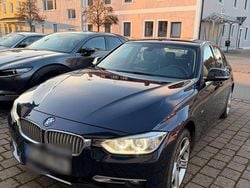 Blau Gebraucht 2013 BMW 320 Limousine | 7.950 € (Guter Preis)