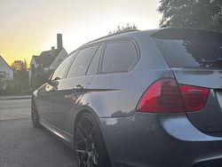 Grau Gebraucht 2011 BMW 318 M Sport Kombi | 7.000 € (Fairer Preis)