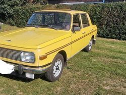 Gelb Gebraucht 1981 Wartburg 353 Limousine | 7.500 €